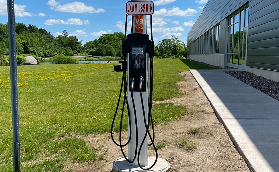 電動汽車充電樁：安全高效，驅動綠色出行新紀元