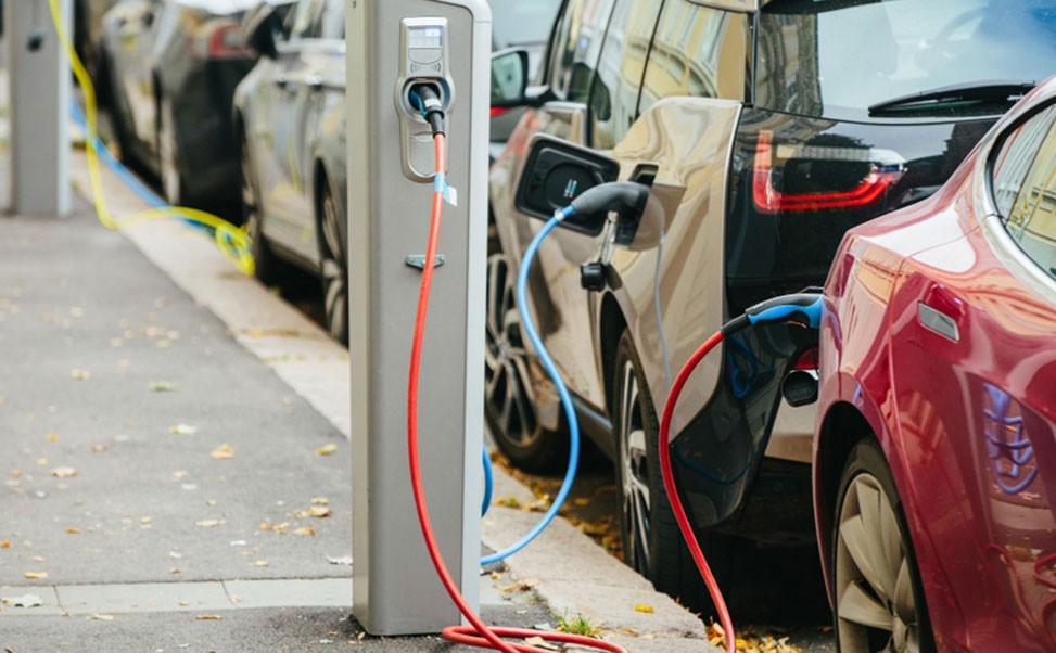 汽車充電樁技術創新與行業發展趨勢